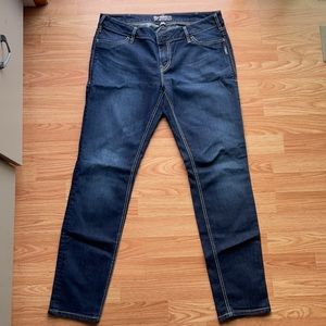 Silver jeans. Suki begging. Size W34 L31